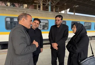 بازدید رئیس مرکز تحقیقات راه، مسکن و شهرسازی از ایستگاه راه‌ آهن یزد