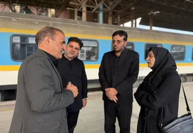 بازدید رئیس مرکز تحقیقات راه، مسکن و شهرسازی از ایستگاه راه‌ آهن یزد