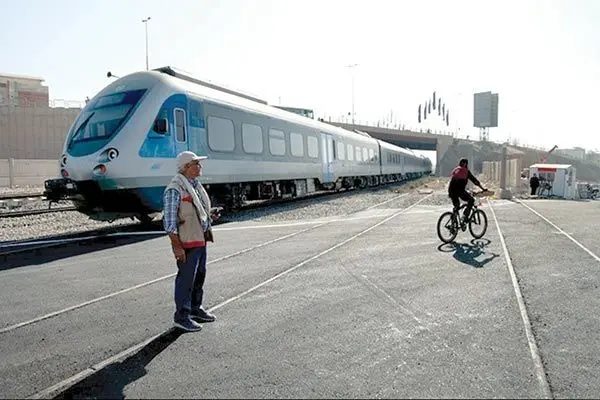 شرح اقدامات راه‌آهن برای راه‌اندازی قطارهای حومه‌ای