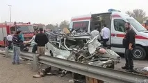 رهاکردن هزاران بادکنک مشکی به یاد قربانیان تصادفات رانندگی