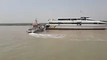 کشتی مسافربری مسیر خرمشهر -کویت به گل نشست + تصاویر