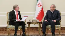 عزم دولت ایران برای تکمیل راهگذر شمال جنوب جدی است/وزیر راه و شهرسازی پیگیر اجرای توافقنامه خط آهن رشت آستارا است 