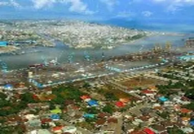 سواحل خلیج فارس در بوشهر میزبان گردشگران تابستانی