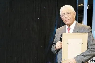 خداداد فرمانفرماییان؛ نماد نظم مالی و نهادی