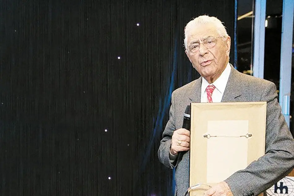 خداداد فرمانفرماییان؛ نماد نظم مالی و نهادی