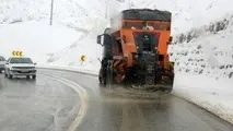 جاده‌های ۹ استان کشور برفی و بارانی است