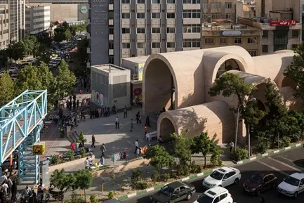 پلازا ایستگاه مترو جهاد (6)