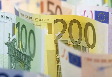  واگذاری شرکت‌های شستا به تاخیر افتاد

