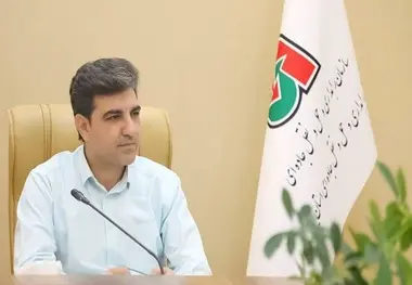 ۲۵ کامیون مردم در تعرض هوایی دشمن به پایانه بار یزد سوخت