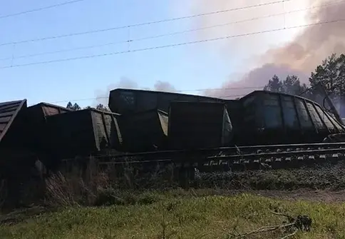 آتش سوزی در جنگل های سیبری روسیه در پی خروج قطار از ریل