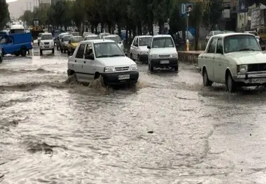 آب گرفتگی در بیش از ۱۰۰ نقطه در شهر تهران