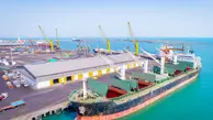 پهلودهی 34 فروند کشتی حامل کالاهای اساسی در بندر شهید رجایی