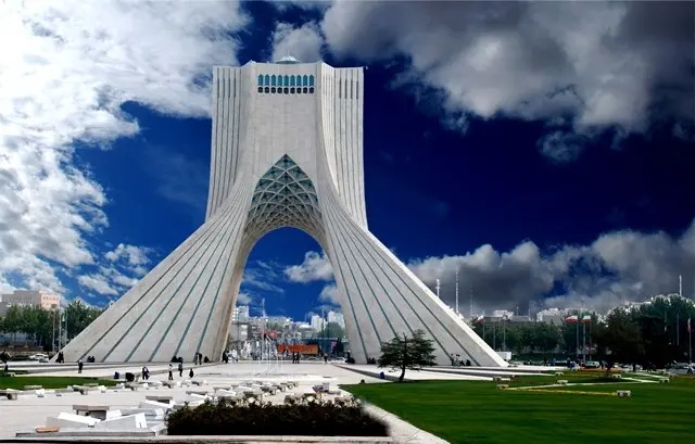 شهردار آینده تهران؛ از درون یا بیرون شورا؟