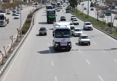 کامیون‌ داران آذربایجان غربی با شعار «در میدان هستیم» به بنادر اعزام شدند