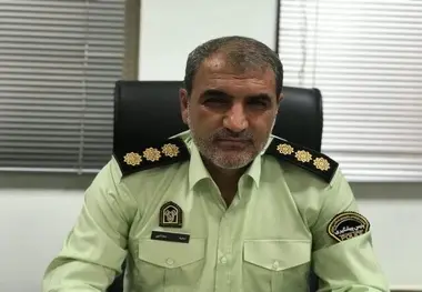 جلوگیری پلیس از ورود مسافران بدون ماسک به مترو 