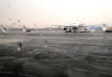 برقراری پروازها با وجود شرایط نامساعد جوی