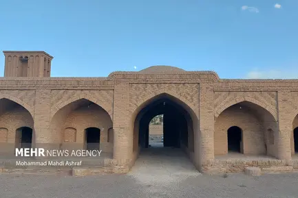 کاروانسرای نیستانک 