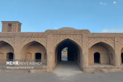 کاروانسرای نیستانک 