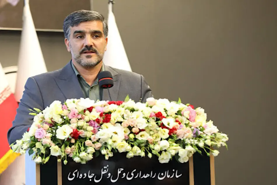 تعامل بیشتر با اصناف حمل‌ ونقل جاده ای/ حل مشکلات و توسعه ناوگان اتوبوسی در دستور کار