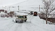 بارش برف سنگین ۴۷ راه روستایی زنجان را بست