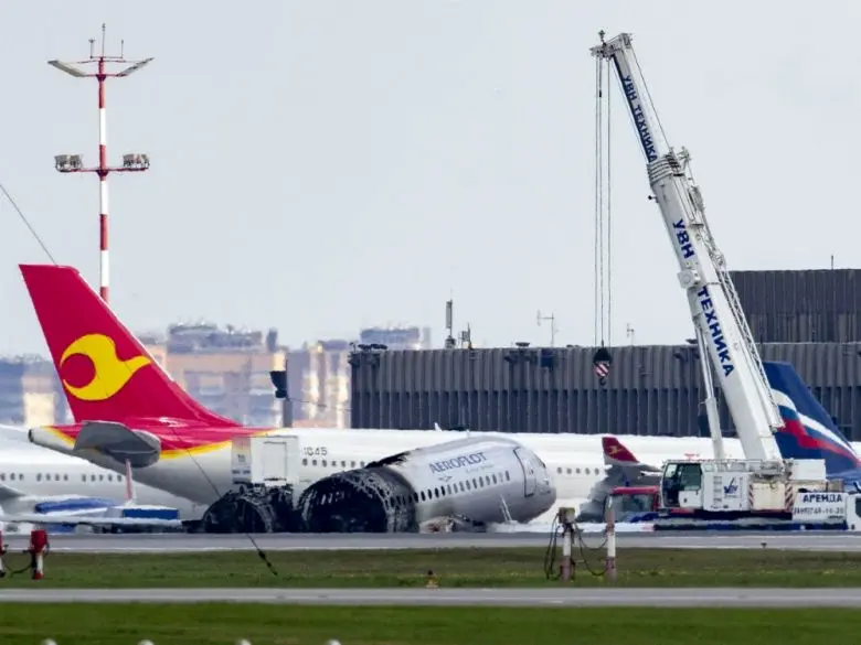 Sukhoi SSJ100 Can Be Grounded only by Aviation Authorities