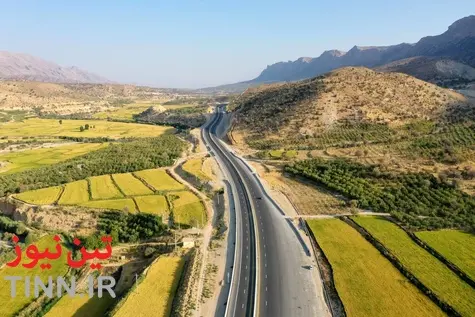 آزادراه شیراز اصفهان تنها اتوبان بدون زباله و آلودگی های بصری + فیلم