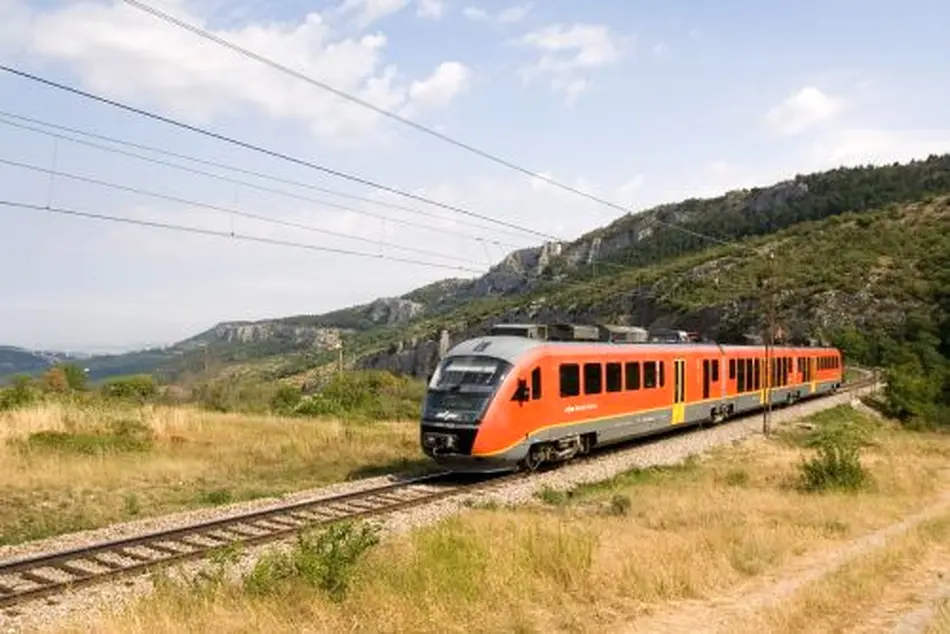  Slovenian Railways to order 25 multiple units 