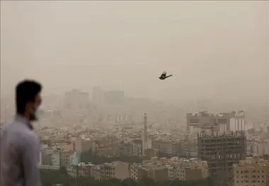 خودروسازان مقصرند/ آلودگی هوا ارتباطی با بنزین ندارد