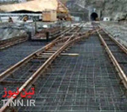 آخرین وضعیت خط آهن اصفهان - شیراز / پیگیری امور روسازی و تکمیل ایستگاه‌ها ادامه دارد