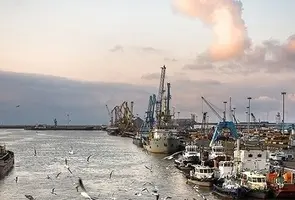بنادر ایران در مسیر تبدیل‌ شدن به هاب‌ های لجستیکی، صنعتی و تجاری