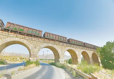 تغییر جهت صاحبان بار و دورخیز ریل برای خواباندن مچ جاده‌ها
