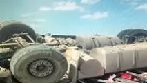 واژگونی تریلی در محور اردکان نایین یک کشته برجای گذاشت