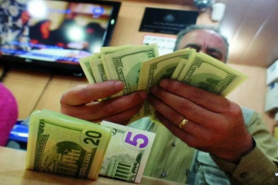تکلیف فروش ارز در صرافی‌ها، آخر هفته مشخص می‌شود