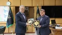 تفاهم‌ نامه تامین مسکن کارکنان شرکت راه‌ آهن امضا شد 