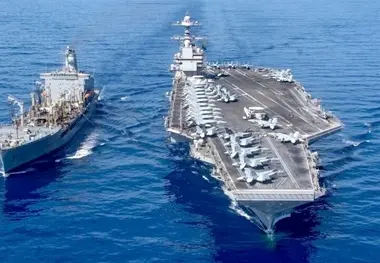 نیویورک تایمز: ناو جرالد فورد ۳۰ ساعت در آتش می‌ سوخت