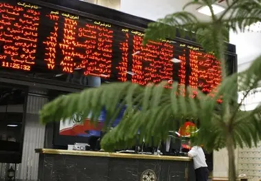 بورس هفته را با رکوردشکنی آغاز کرد
