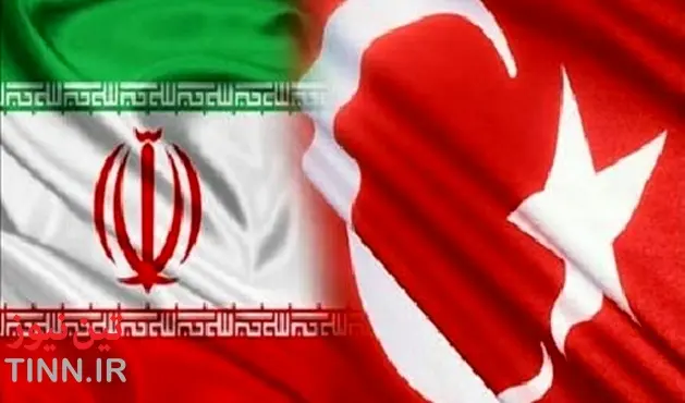 ​داوداوغلو: ایران همسایه ترکیه است، رقیب نیست