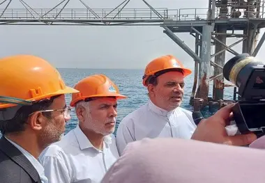 مشکل تردد دریایی اهالی جزیره خارگ حل می‌شود