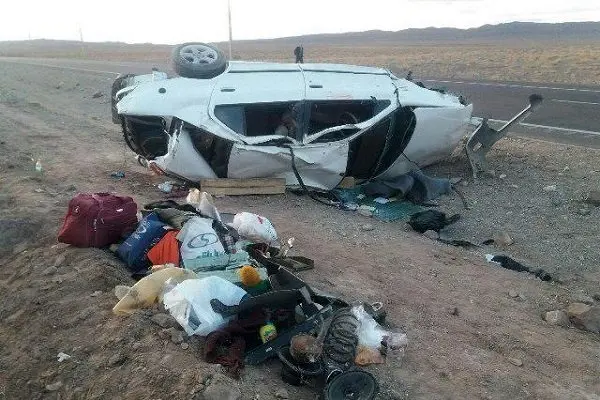 سه نفر بر اثر واژگونی خودرو در زنجان کشته شدند