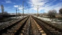 پیشنهاد استاندار بوشهر برای سرمایه‌ گذاری پتروشیمی‌ ها در خط آهن تنگستان-عسلویه

