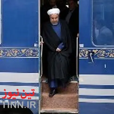 روحانی با این قطار به قم رفت / عکس