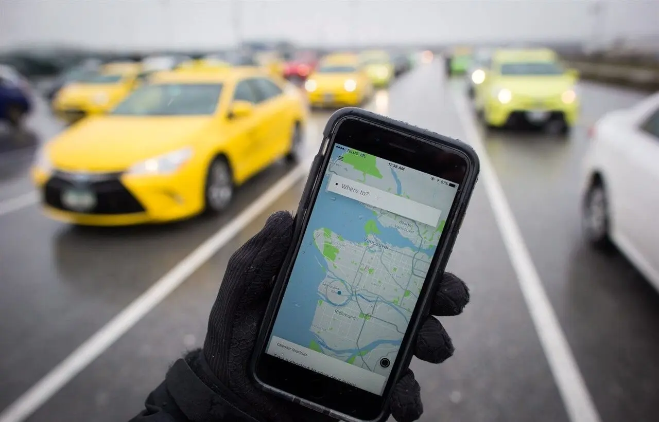 تاکسی‌های اینترنتی که مشکل پول خرد را حل کردند 
