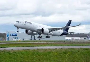 Lufthansa Receives 10th Airbus A350-900