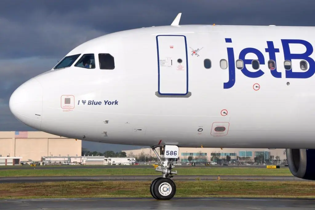 JetBlue Pilots Request Mediation after More than Two Years of Negotiations