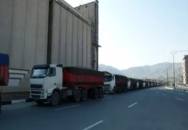 ۱۵۵دستگاه ناوگان باری آذربایجان غربی به بنادر جنوبی کشور اعزام شد