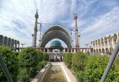 تکمیل پروژه عظیم مصلای امام خمینی (ره) نیازمند ۱۹ همت منابع مالی