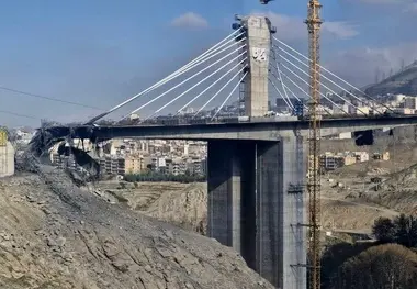 مرمت پل B1 کرج بعد از معاینه فنی ستون‌ ها آغاز می‌ شود