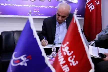 روز دوم نمایشگاه مطبوعات