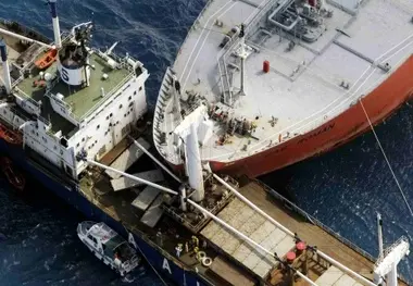 تصادف دو کشتی تانکر در ژاپن
