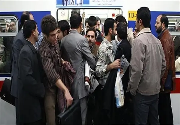 32‌هزار تماشاگر فوتبال درمتروی تهران 

